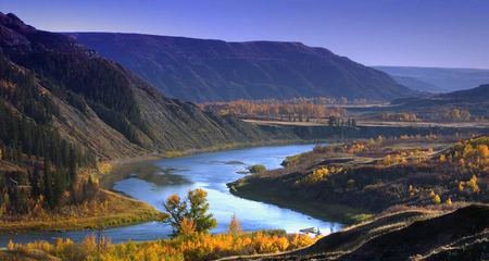 Dry Island Buffalo Jump Provincial Park