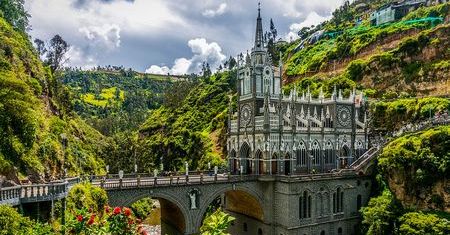 Santuario de Las Lajas - Colombia