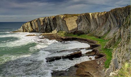 Acantilados de Punta Galea