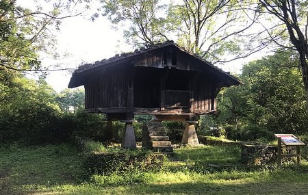 Yurreta o Iurreta: Horreo de Ertzilla