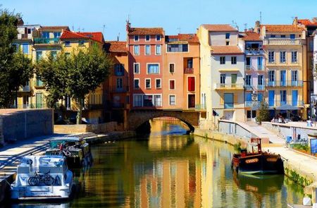 Narbonne con el Puente de los Mercaderes