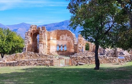 Achilleios: Iglesia de San Aquilio