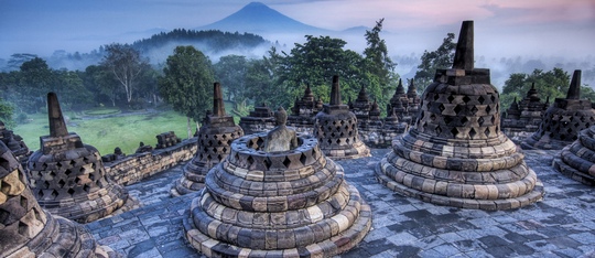 Borobudur: Indonesia