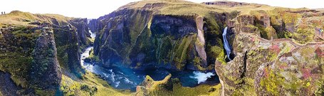 Fjaðrárgljúfur - Cañ&oacuten del rio Pluma