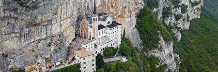 Santuario de la Madonna della Corona