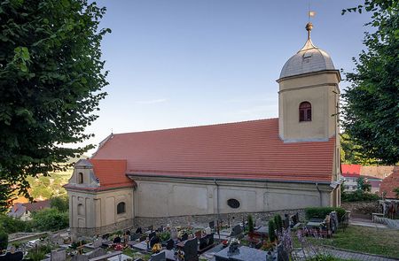 Srebrna G&oacutera: Iglesia parroquial de San Pedro y San Pablo