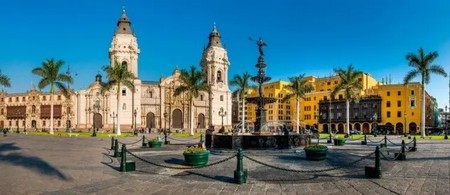 La Plaza de Armas: Lima