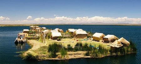 Islas Flotantes - Lago Titicaca-Puno