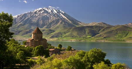 Iglesia de Akdamar y Lago de Van