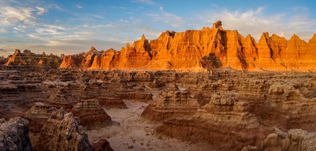 Badlands: Golden Glow Canyon
