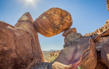 Balanced Rock: Big Bend N. Park
