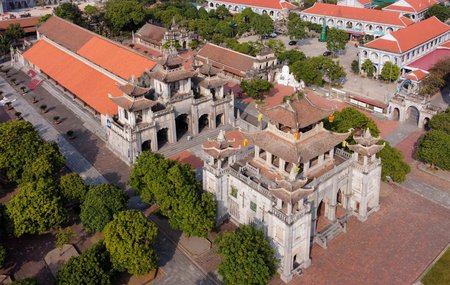 Catedral catolica de Phat Diem