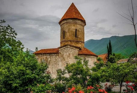 Kish: Iglesia