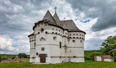Iglesia Fortificada de Sutkivtsi