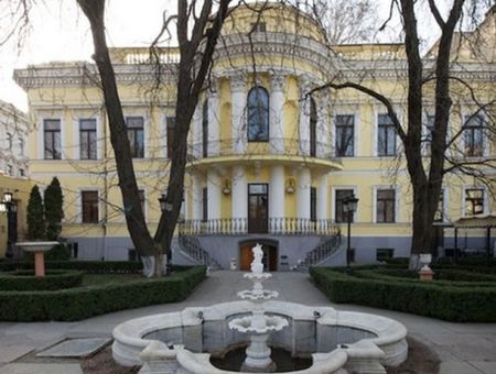 Casa de los Científicos - Palacio de los Condes Tolstói